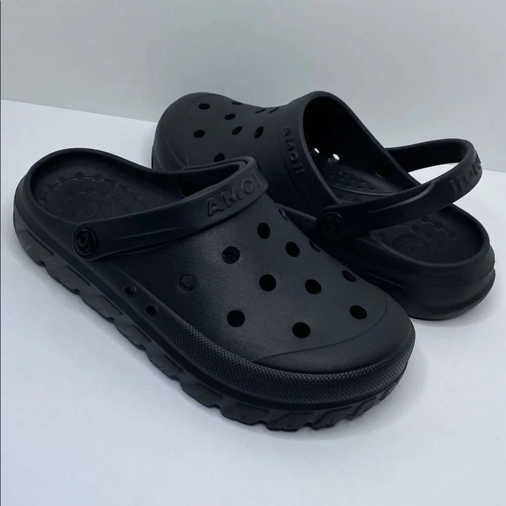 AMOJI Unisex Black Clog Sandals